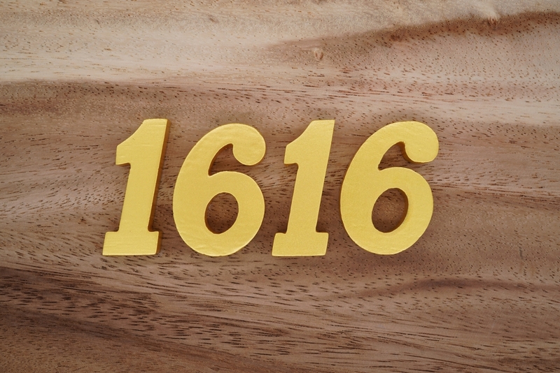 16:16 на часах